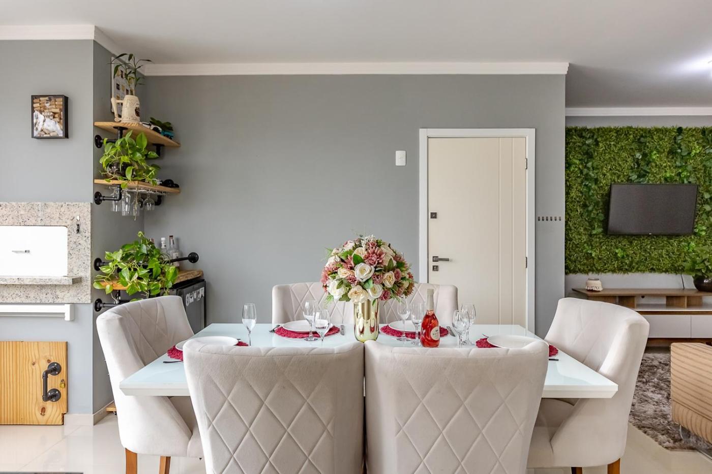 Apartamento 2 Quartos Com Expocentro Praias